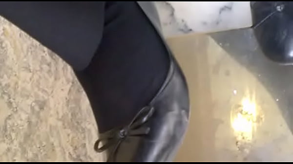 spy cam feet