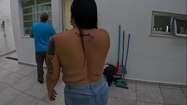 Behind the camera with the Manauara sisters - Chris Manauara and Yasmin Manauara
