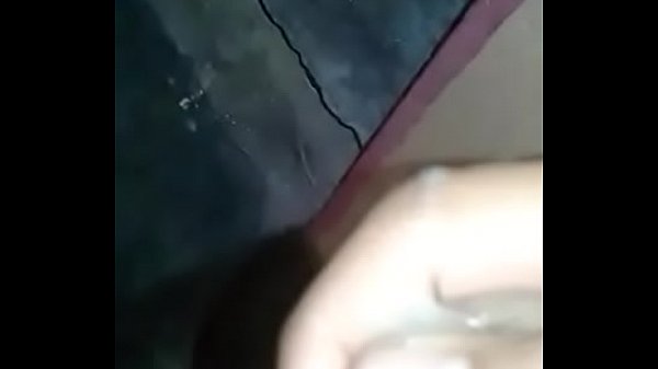 Mi primo de 18 caliente se masturba para el canal