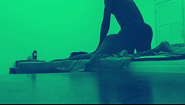 Quando ela decide ter um orgasmo, eu a fodo bem.