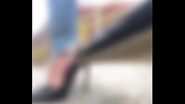 街でハイヒール