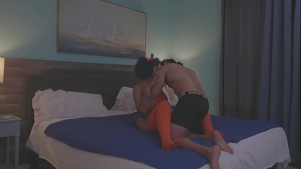 Stepdaughter with a cool ass is ready for a cream pie