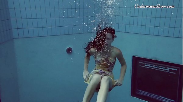 Liza Rachinska underwater bae naked