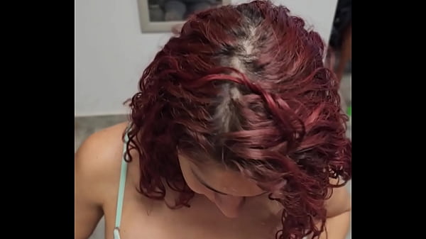 Download Video - Hermanastra quiere tragarse mi corrida