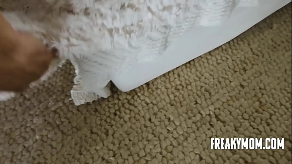 Easter Egg Hunt Leads To Anal With Stepmom- Siri Dahl