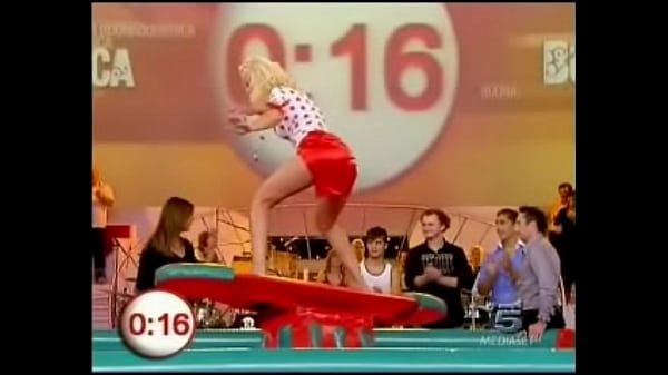 Whp2021 - Blonde celebrity has surfing upskirt on live TV