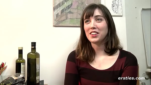 Amateur Student From the USA Masturbates With a...