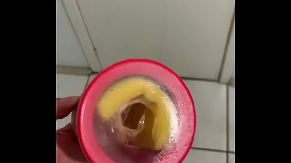 GOZEI Cliente me ensinou a fazer um Masturbador...