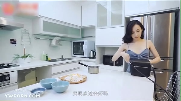 国产AV剧情之温柔继母安慰失恋儿子
