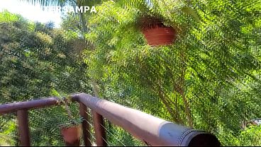 Fodendo a mineirinha gostosa e peituda filha do patr&atilde;o no fog&atilde;o de lenha na fazenda