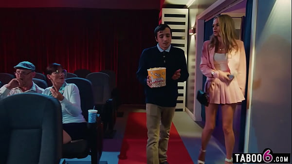 Movie theatre had teen couple fucking disburbin...