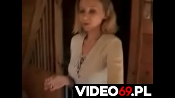 Polish porn - Mum giving me a blowjob for money still assured that she is not "such"
