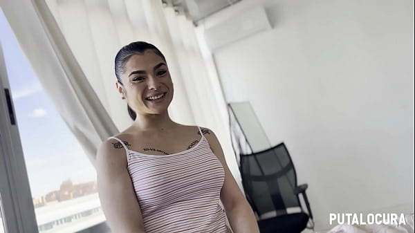 Download Video - PutaLocura - Voluptuosa espa&ntilde;ola tatuada Nadja Hot charlando y tragando el semen de Torbe