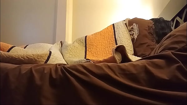 MY HUSBAND'S ROOMMATE COME INTO MY BED WHILE HE IS GOING TO BUY FOOD AND MAKES ME CUM 4 TIMES