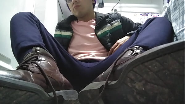 Download Video - Lick my big boots and sweaty male 9&period;5 feet