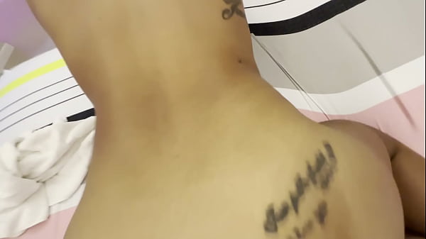 Trying the service of the brunette whore the captain for the first time