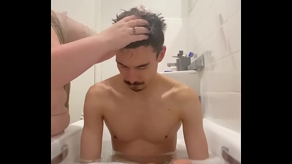 thumb washing