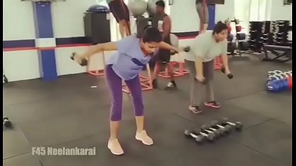 Kaniha hot workout