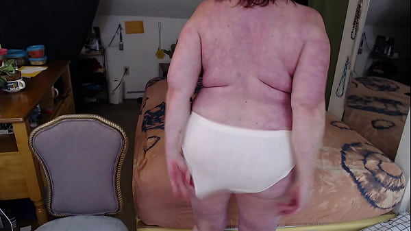 991 Cumming in these panties so they are sweet n smelly when delivered