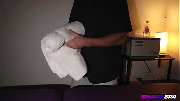 Korean Tongue - Hot Asian MILF Deepthroat & Rimjob