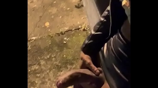 Jhennyfer D'Castro - Aguenta ela no cuzinho?