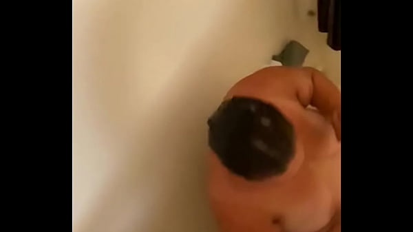 Bbw gets all cleaned up in the shower