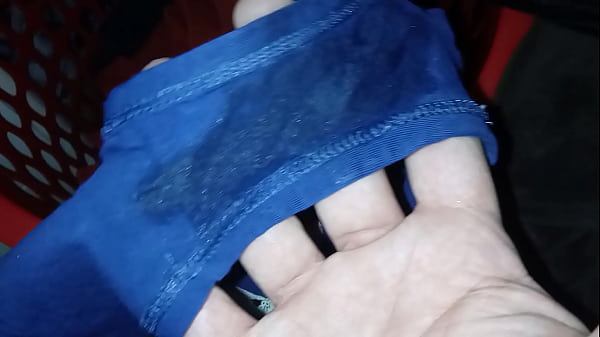 Download Video - Smelling sister in law's panties