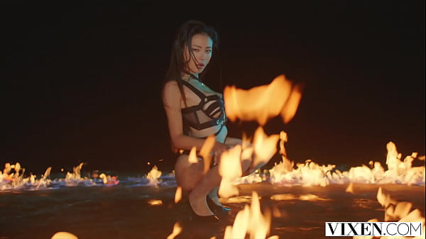 Rae Gets Wild With Her Dirty Desires