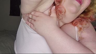 毛深いBBWの脇の下を嗅ぎ、おまんこを舐めるPOV