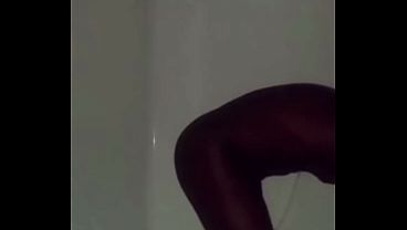 セラピーとしてアダルトビデオを見るのを控えている間に、お風呂に入っている時に想像した曲について、無料で非公開でブログを書いています。皆さんに楽しんでいただければ幸いです。3