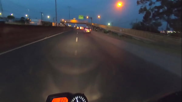 Motorista CORNO tentando foder a XJ safada e o PIRATA filmando tudo!