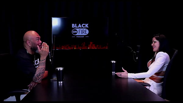 Download Video - Teve um casamento que durou 50 dias&comma; conheceu um m&eacute;dico viciado em pornografia&comma; parou sua vida e se sentiu humilhada na rela&ccedil;&atilde;o - Leticia Braga &lpar;WATCH ON&colon; SHEER&sol;RED&rpar;