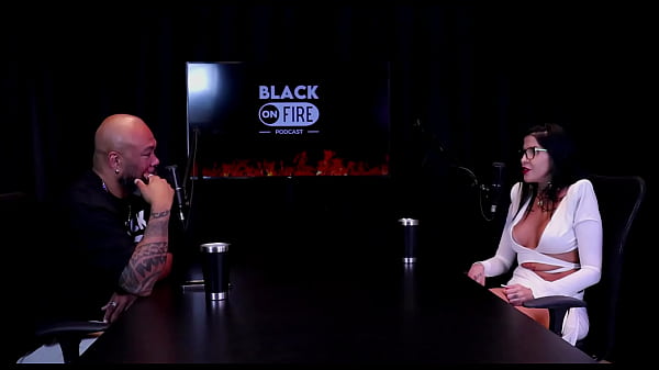 She had a marriage that lasted 50 days, met a doctor addicted to pornography, stop her life and felt humiliated in the relationship - Leticia Braga (WATCH ON: SHEER/RED)