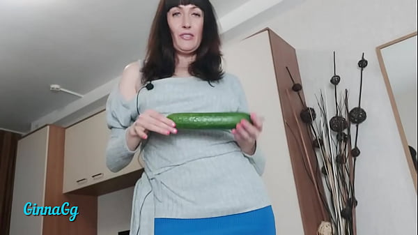 Ginnagg - my creamy cunt star ing from the cucumber. fisting and squirting