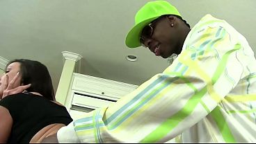 perfect body slut wants to fuck raw until she cums hard