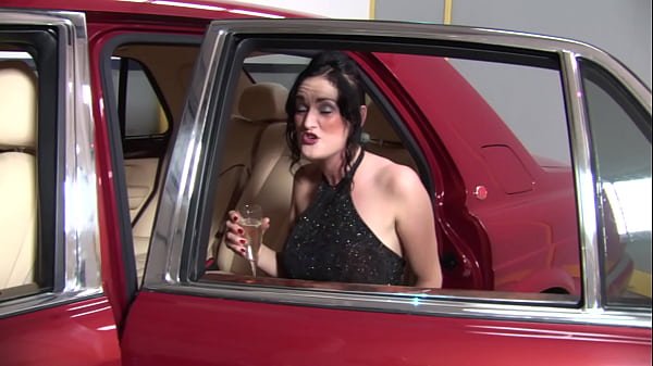 Dude Keeps His Shirt And Tie On While Fucking Woman In And On Car