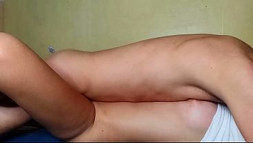 Download Video - Yung Girlfriend Mong Mahilig Mag Pakita Ng Kanyang Dede closexup