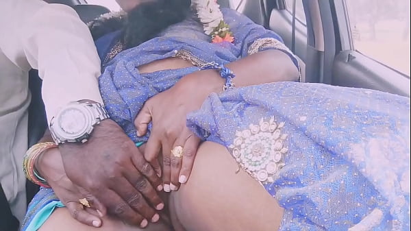 Download Video - Beautiful housewife cheating husband romance with car driver&period; Telugu dirty talks&period;
