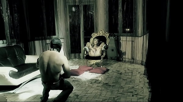 Tia Cyrus Fucks A Random And Lets Him Cum All Over Her Bubble Butt