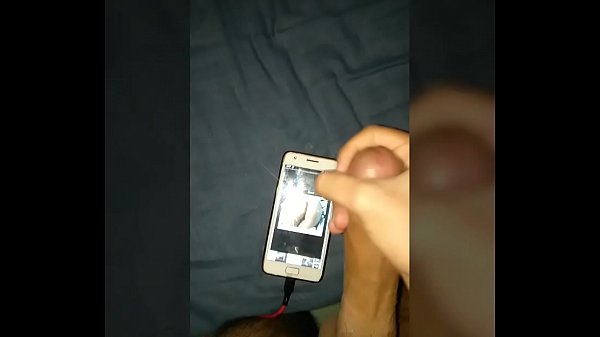 Batendo uma para a seguidora safada