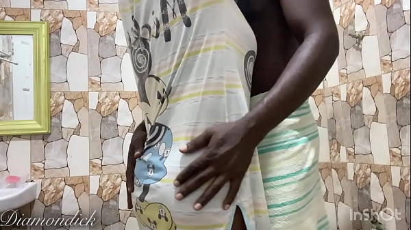 Follando a mi madrastra con mi polla larga en el baño cuando papá no estaba
                   Follando a mi madrastra con mi polla larga en el baño cuando papá no estaba muchos negros