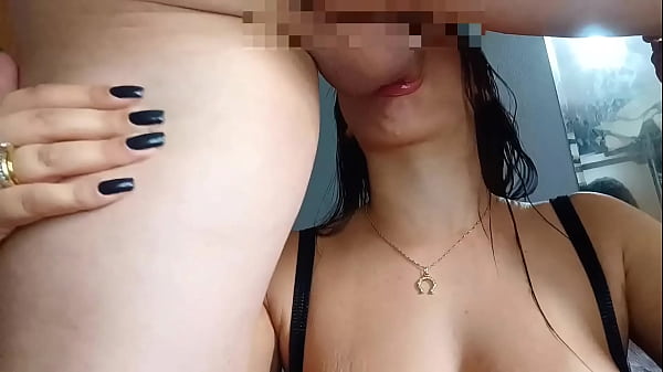 I asked my hot neighbor to suck my dick and I came in her mouth
