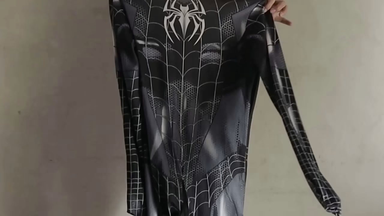 NGENTOTIN CEWEK COSPLAY SPIDERMAN HITAM SAMPAI KELUAR DI MEMEK BERKALI KALI - BOKEP INDONESIA TERBARU