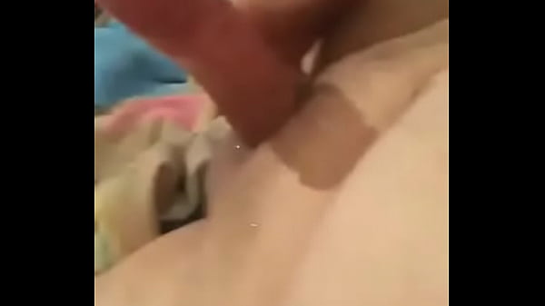 Se masturba tan rico, pensando en mi