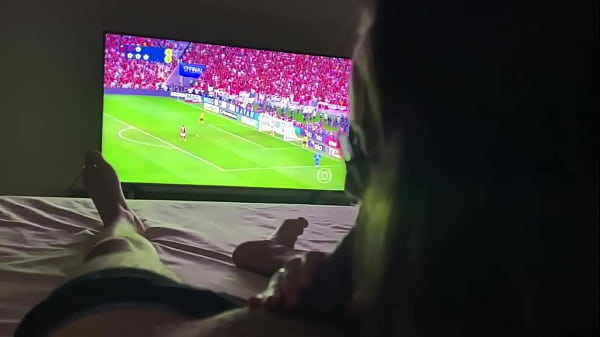 Young wife breastfeeding her husband during the Corinthians x Flamengo final. Full on SUBSCRIBERS