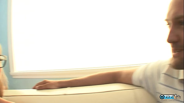 Download Video - Nerdy sitter has her tight bald pussy eaten by her brothers best friend