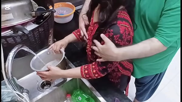 Download Video - Pakistani Housemaid Fucked in Kitchen
