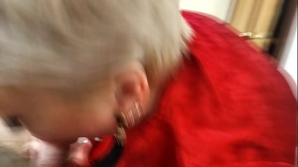 Hard G-spot massage, clitoral rubbing, strong cock sucking and other funs of mature couple! Starring the best sexwife in Moscow - a mischievous and perky bitch AimeeParadise!!!  Hot and sexy!