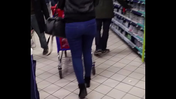 Beautiful ass walk at store 2