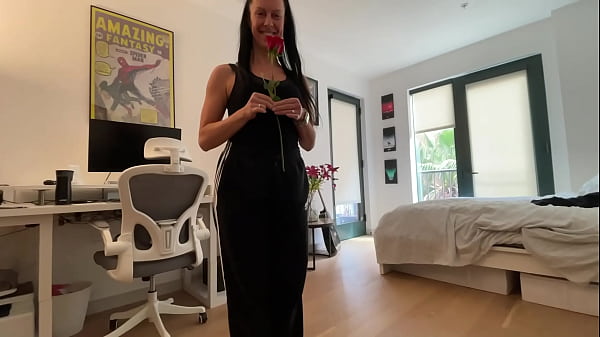 Horny MILF Texas Patti Pleases Patrick's Huge Cock With Her Mouth!
